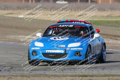 media/Feb-24-2024-CalClub SCCA (Sat) [[de4c0b3948]]/Group 7/Race (Outside Grapevine)/